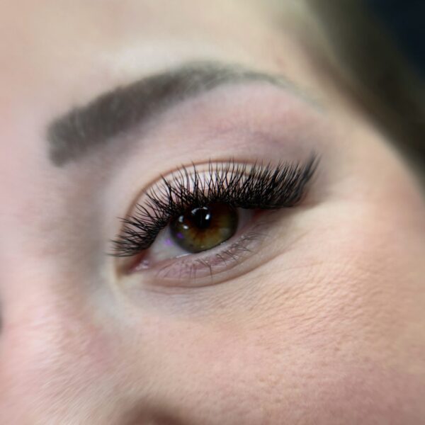 Alternative view of Extensions de cils YY - Courbure M